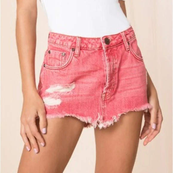 One Teaspoon Junkyard Relaxed Mini Denim Skirt Distressed in Organic Red Size 28 - Picture 1 of 13